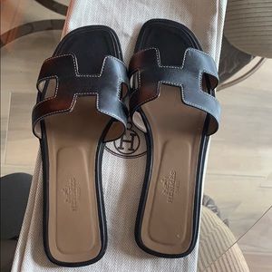Hermès Oran sandals